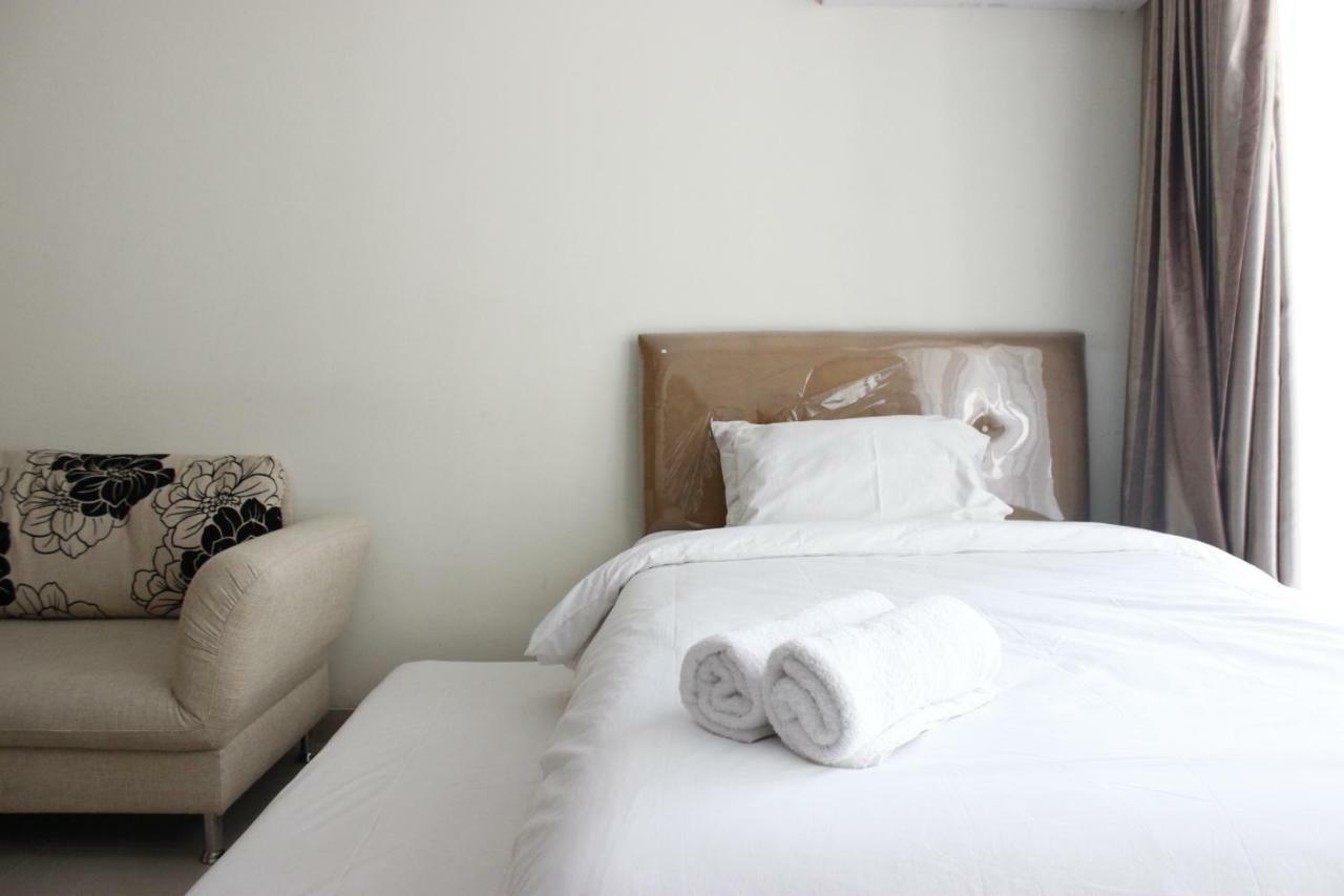 Comfortable At Beverly Dago Near Itb By Travelio Apartemen *