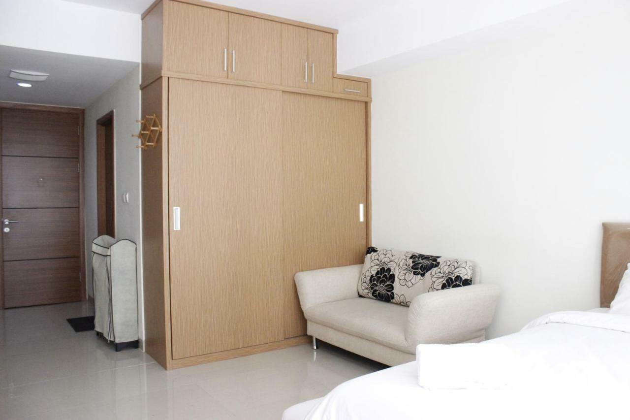 Comfortable At Beverly Dago Near Itb By Travelio Bandung