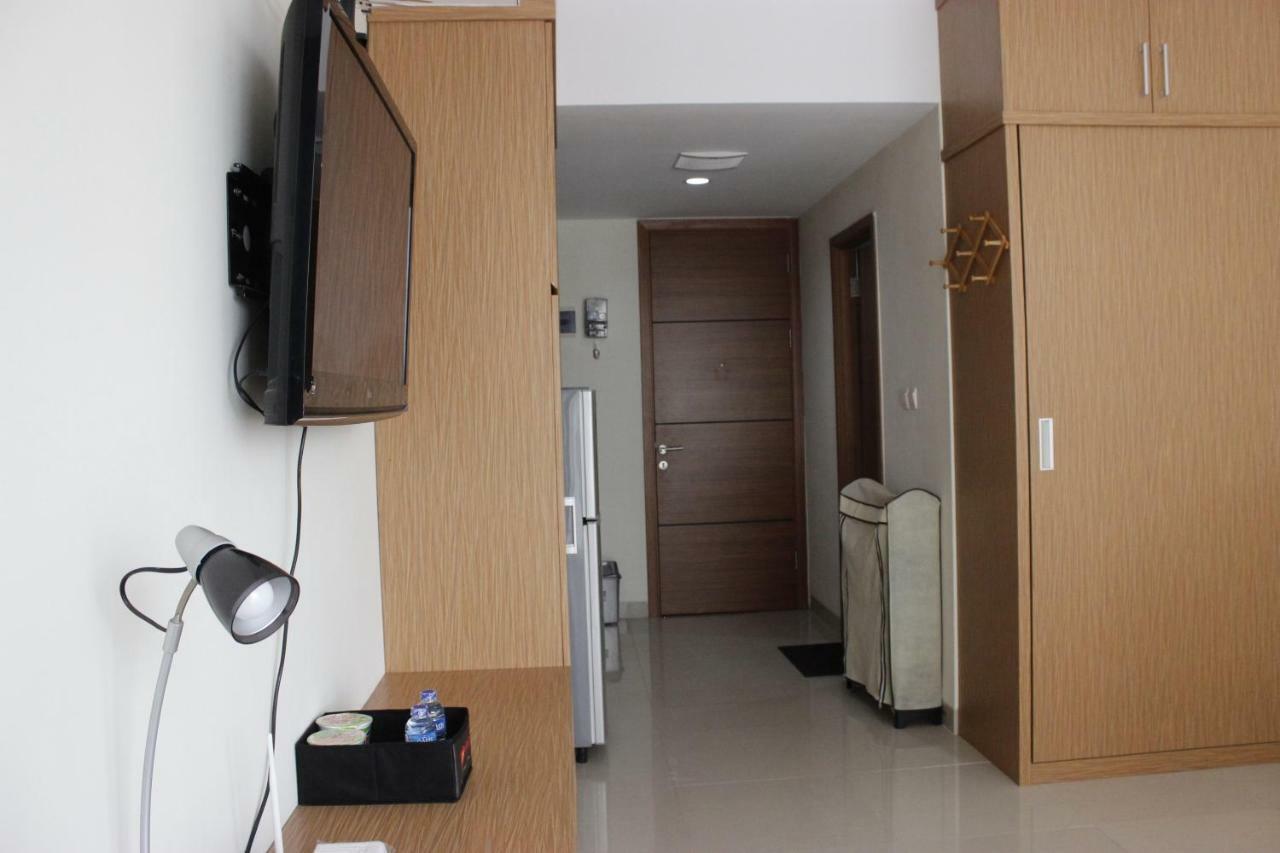 Comfortable At Beverly Dago Near Itb By Travelio Apartemen Bandung