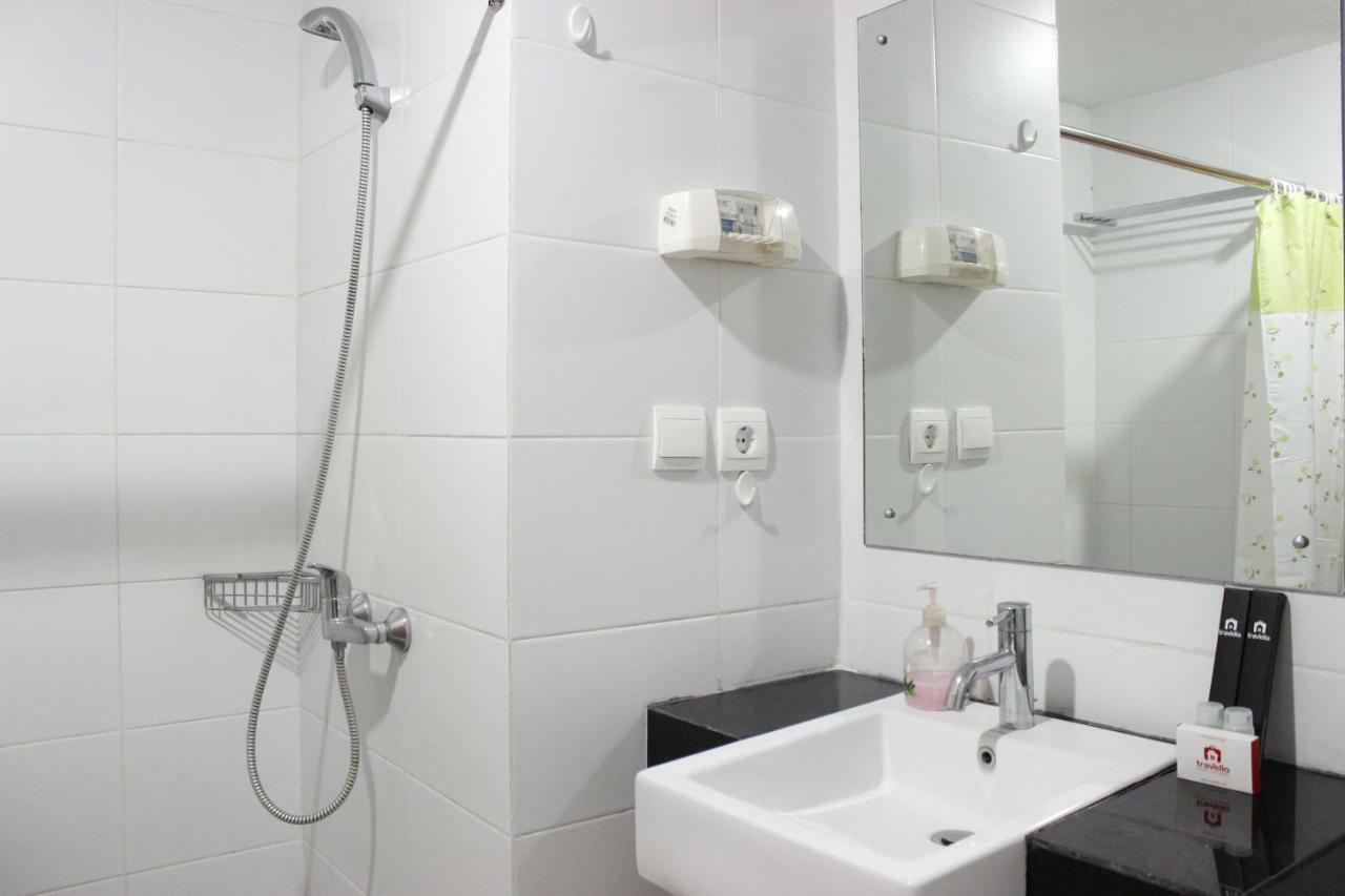 Comfortable At Beverly Dago Near Itb By Travelio Bandung